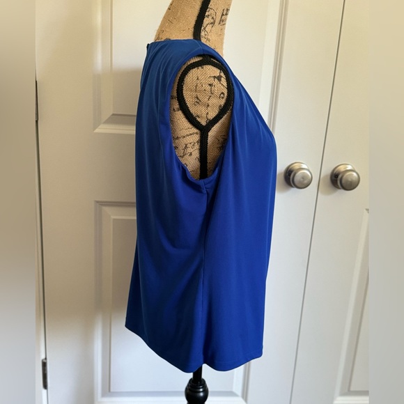 NWOT Calvin Klein shell- vibrant Royal Blue color - Picture 7 of 7